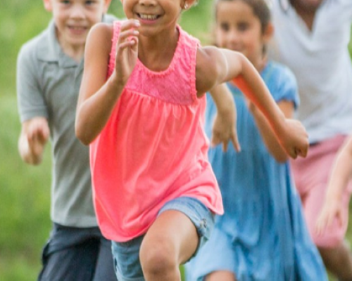 Young_children_runing_and_laughing